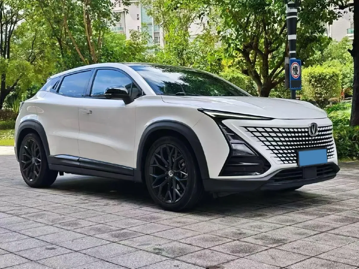 2022 ChangAn UNI-T 2.0T 233HP L4 8AT,autocango,china used car exporter,china ev exporter,chinese used car exporter,chinese used ev exporter