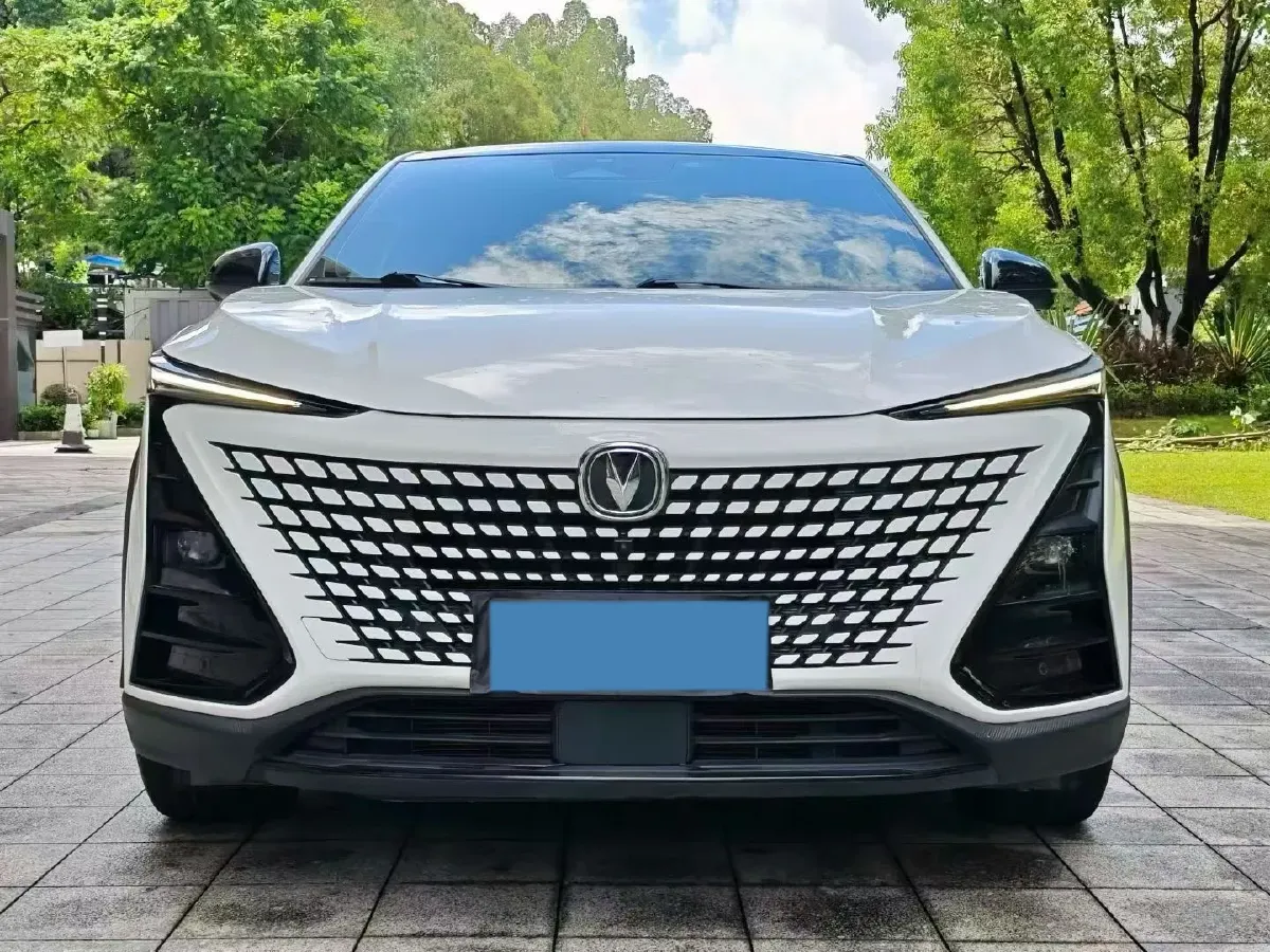 2022 ChangAn UNI-T 2.0T 233HP L4 8AT,autocango,china used car exporter,china ev exporter,chinese used car exporter,chinese used ev exporter