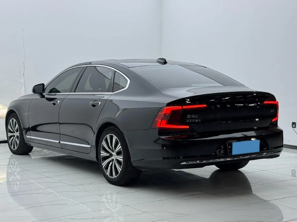 2021 Volvo S90 2.0T 250HP L4 8AT,autocango,china used car exporter,china ev exporter,chinese used car exporter,chinese used ev exporter