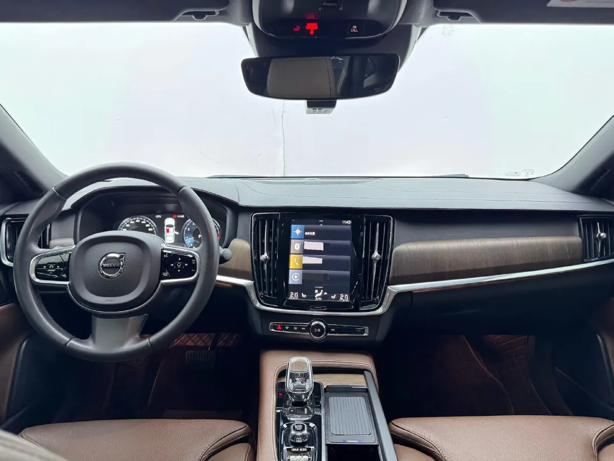 2021 Volvo S90 2.0T 250HP L4 8AT,autocango,china used car exporter,china ev exporter,chinese used car exporter,chinese used ev exporter