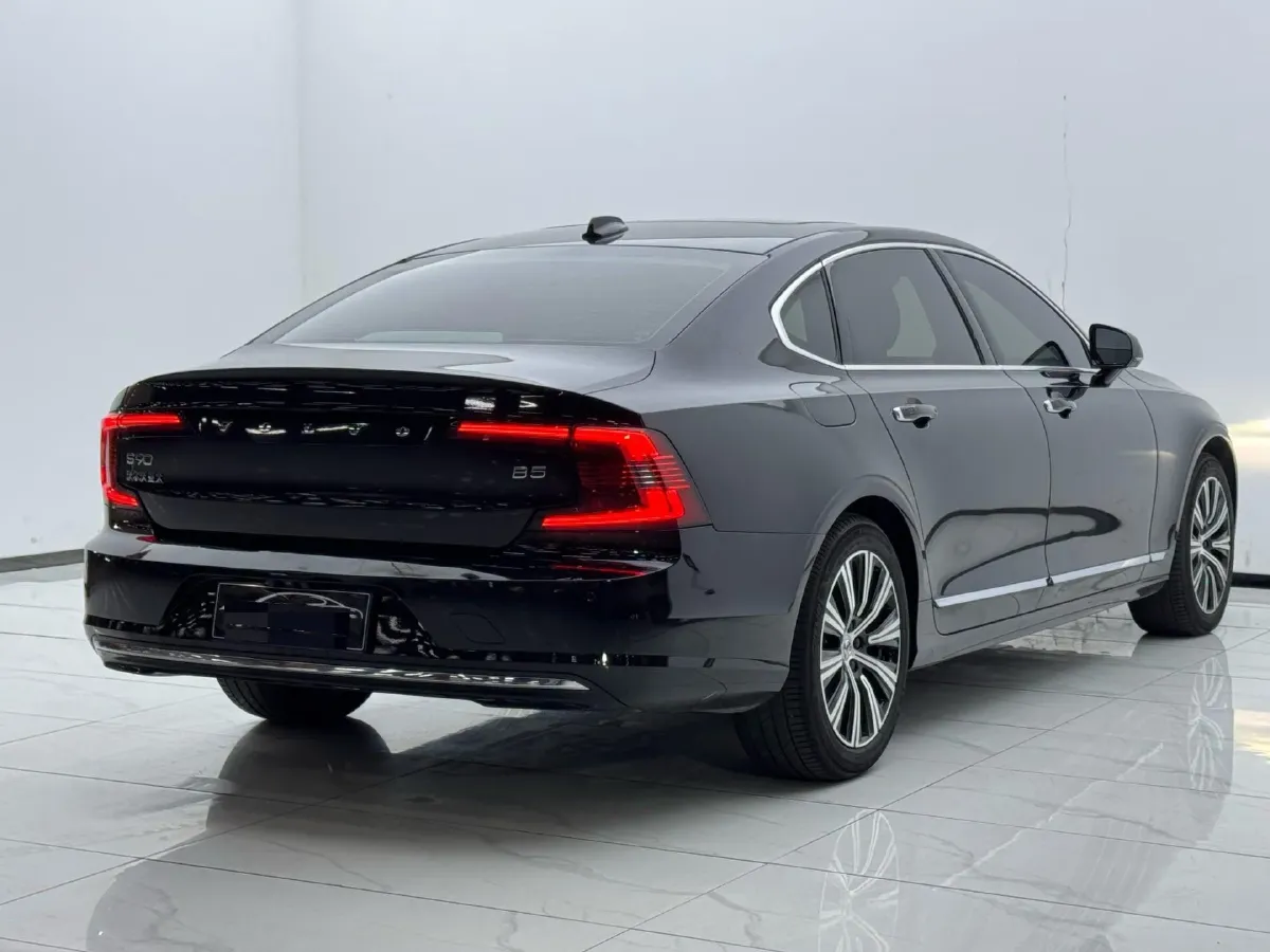 2021 Volvo S90 2.0T 250HP L4 8AT,autocango,china used car exporter,china ev exporter,chinese used car exporter,chinese used ev exporter