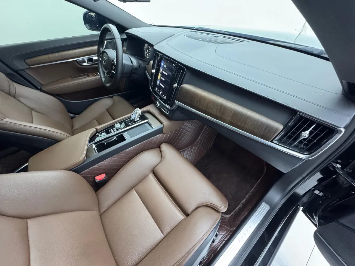 2021 Volvo S90 2.0T 250HP L4 8AT,autocango,china used car exporter,china ev exporter,chinese used car exporter,chinese used ev exporter