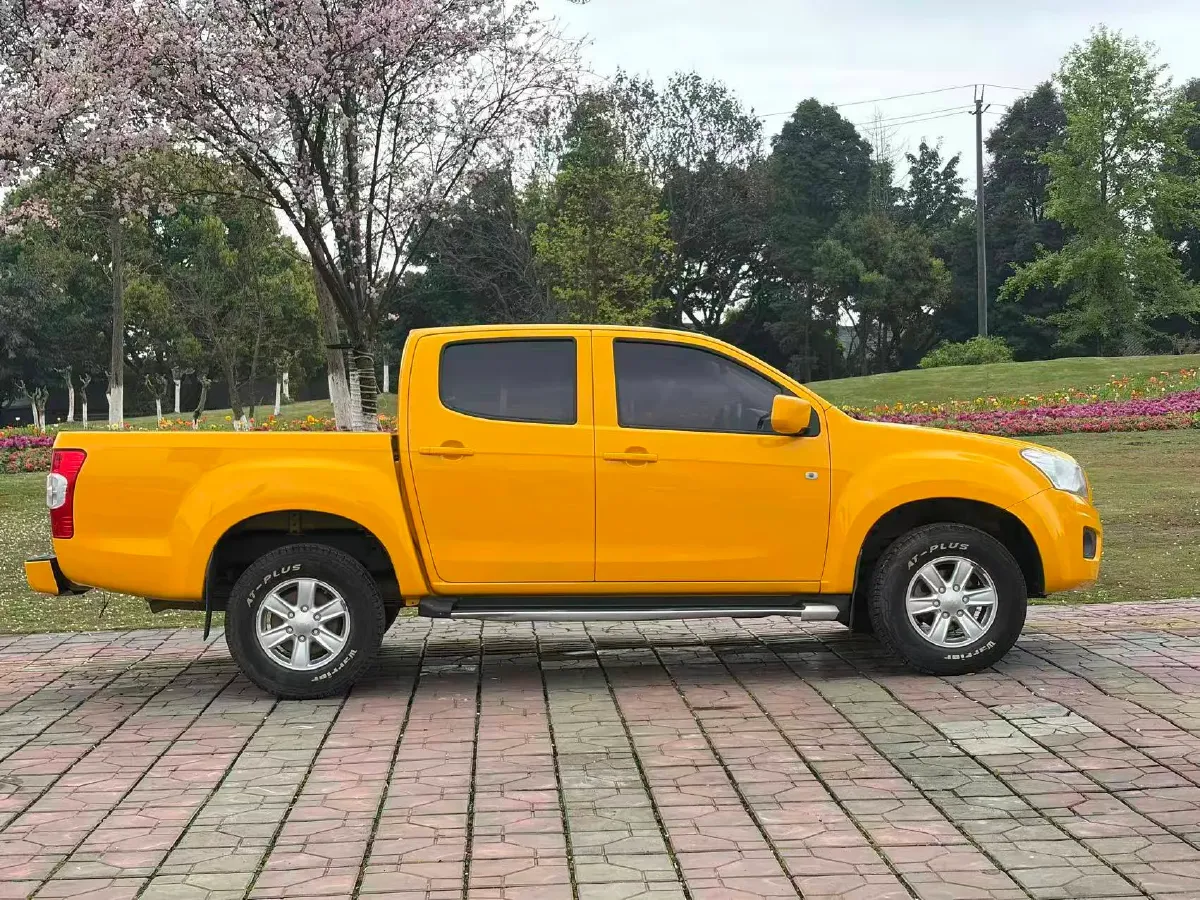 2020 Isuzu Jim 2.5T 150HP L4 6MT,autocango,china used car exporter,china ev exporter,chinese used car exporter,chinese used ev exporter