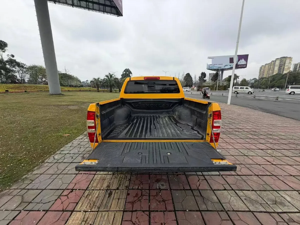 2020 Isuzu Jim 2.5T 150HP L4 6MT,autocango,china used car exporter,china ev exporter,chinese used car exporter,chinese used ev exporter