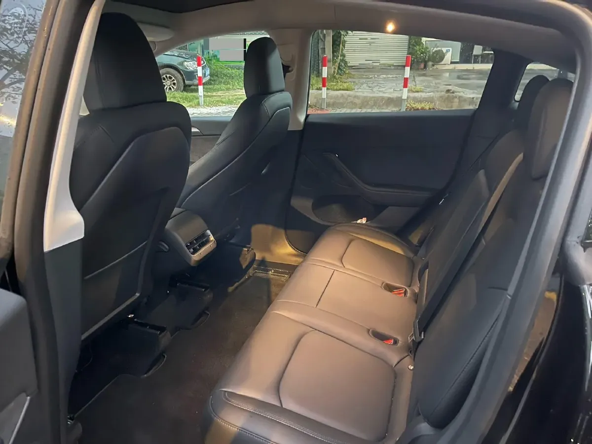 2022 Tesla Model Y BEV 60KWH,autocango,china used car exporter,china ev exporter,chinese used car exporter,chinese used ev exporter