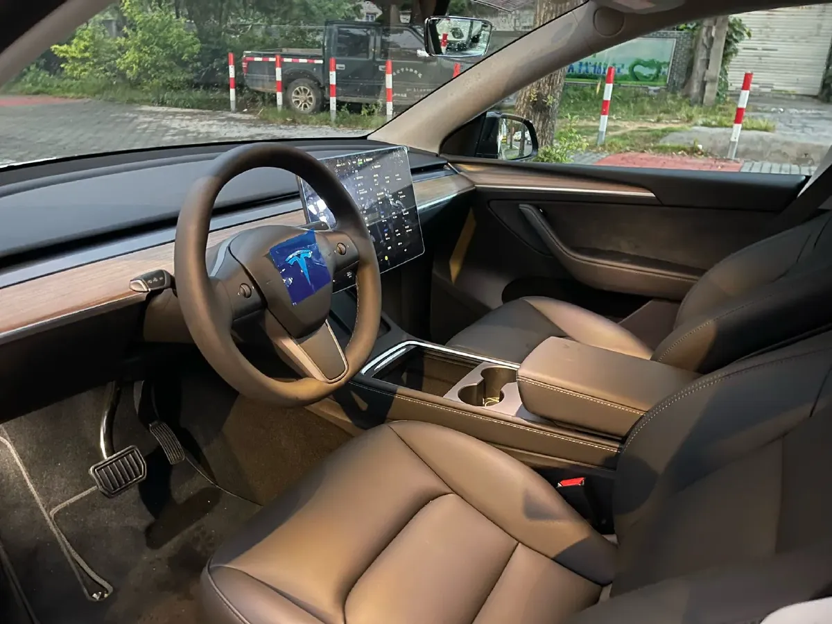 2022 Tesla Model Y BEV 60KWH,autocango,china used car exporter,china ev exporter,chinese used car exporter,chinese used ev exporter