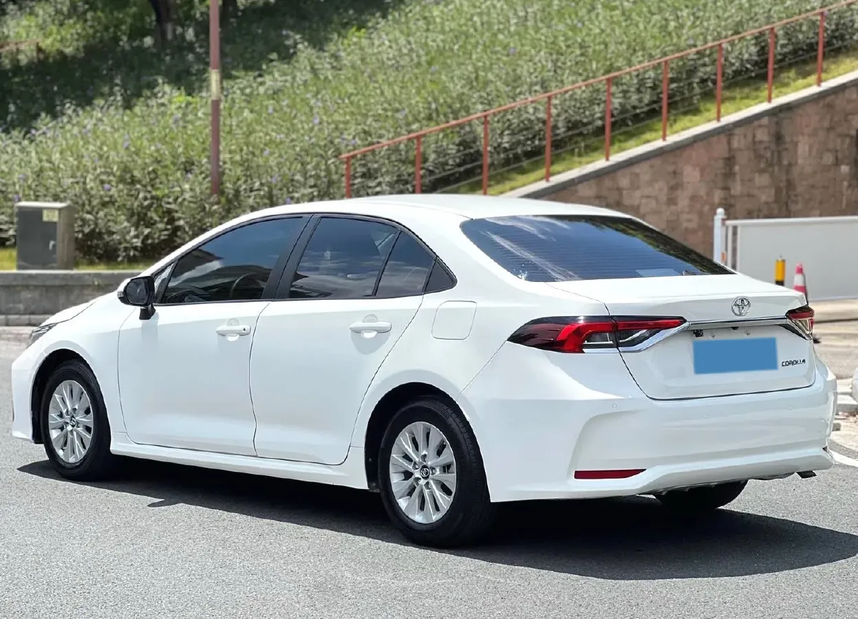 2021 Toyota Corolla 1.5L 121HP L3 CVT,autocango,china used car exporter,china ev exporter,chinese used car exporter,chinese used ev exporter