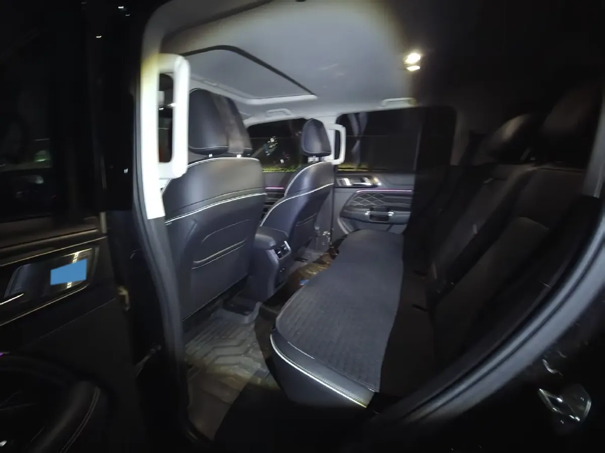 2021 Tank 300 2.0T 227HP L4 8AT,autocango,china used car exporter,china ev exporter,chinese used car exporter,chinese used ev exporter