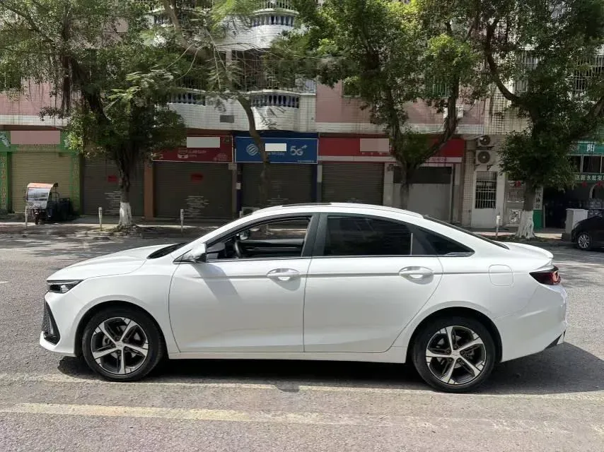 2022 Geely Emgrand L 1.4T 141HP L4 CVT,autocango,china used car exporter,china ev exporter,chinese used car exporter,chinese used ev exporter