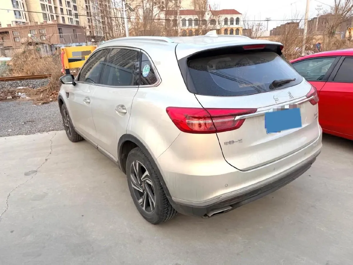 2022 HongQi HS5 2.0T 224HP L4 6AT,autocango,china used car exporter,china ev exporter,chinese used car exporter,chinese used ev exporter