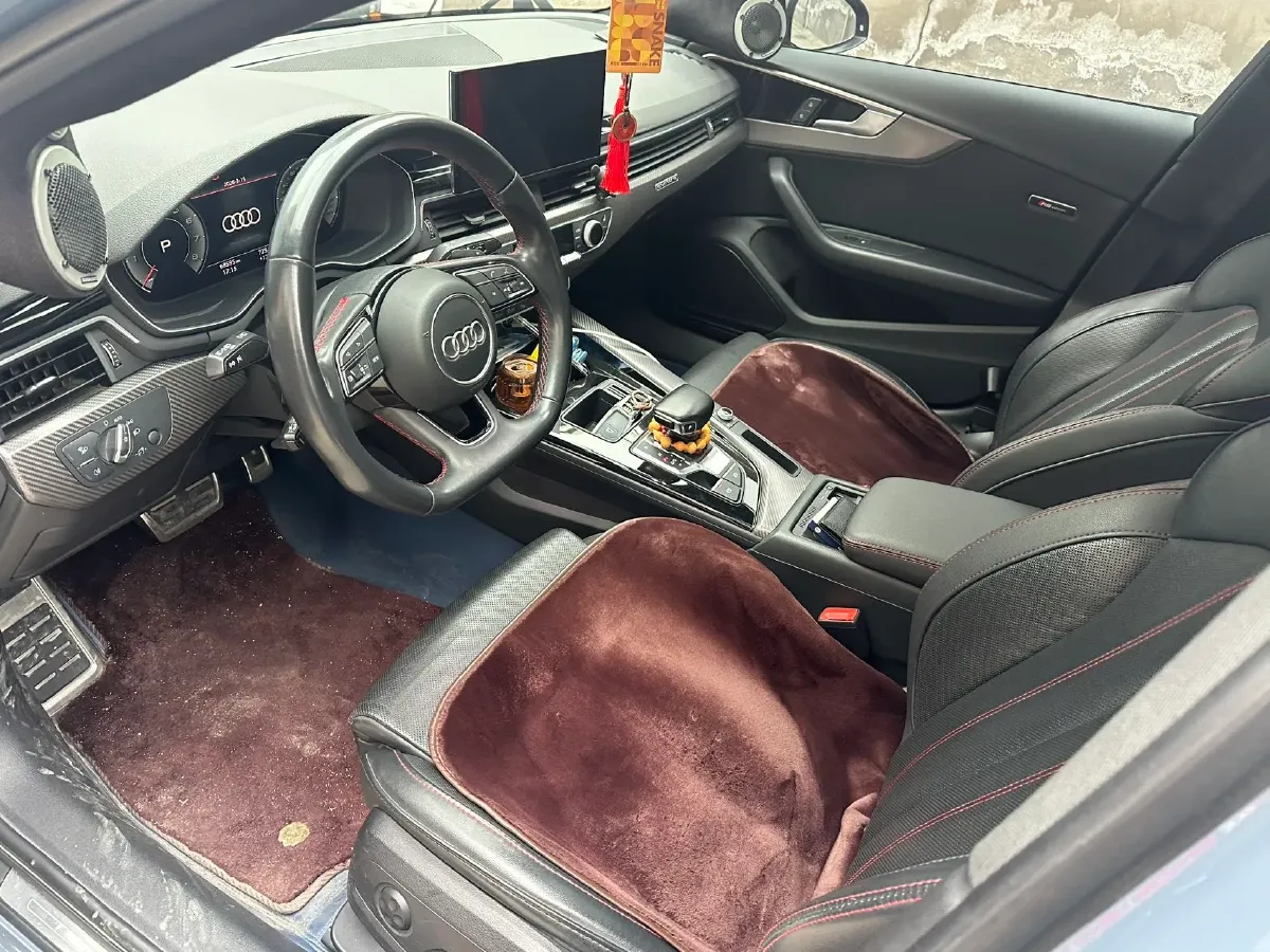 2022 Audi A4L 2.0T 190HP L4 7DCT,autocango,china used car exporter,china ev exporter,chinese used car exporter,chinese used ev exporter