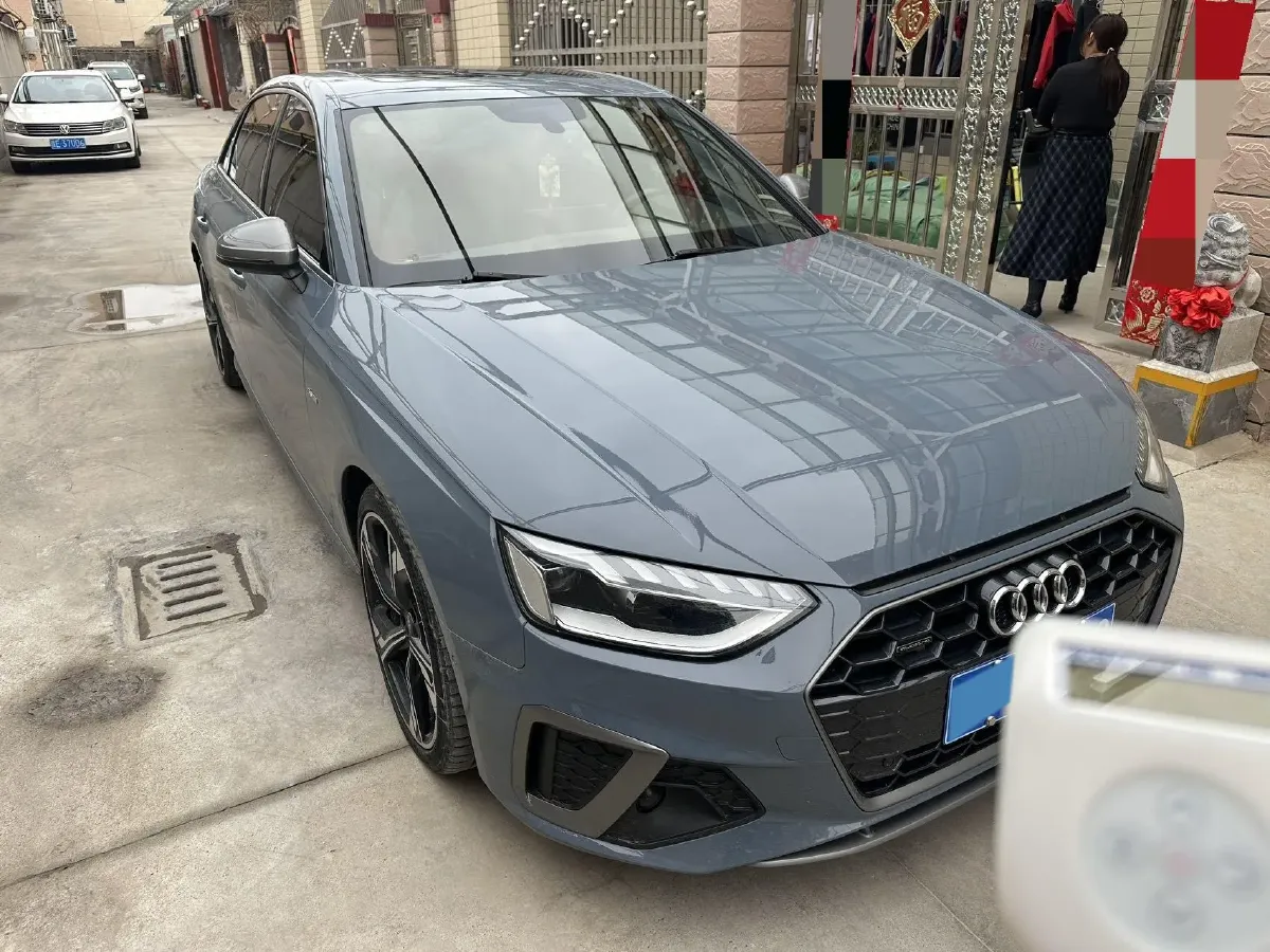 2022 Audi A4L 2.0T 190HP L4 7DCT,autocango,china used car exporter,china ev exporter,chinese used car exporter,chinese used ev exporter