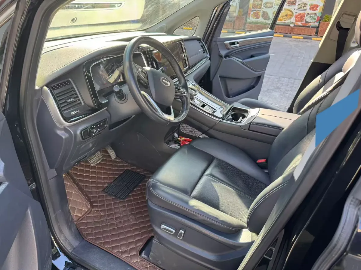 2021 GAC Trumpchi M8 2.0T 252HP L4 8AT,autocango,china used car exporter,china ev exporter,chinese used car exporter,chinese used ev exporter