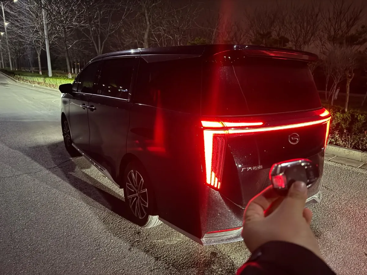 2024 GAC Trumpchi M8 2.0T 252HP L4 8AT,autocango,china used car exporter,china ev exporter,chinese used car exporter,chinese used ev exporter