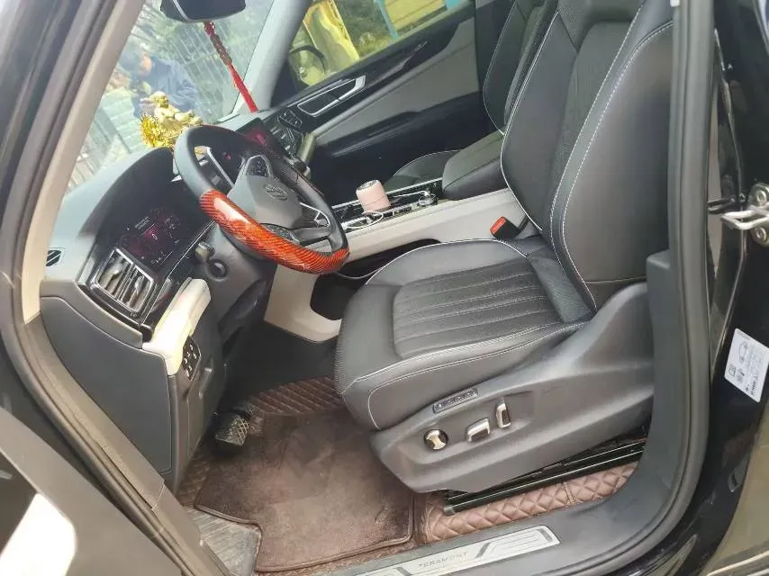 2021 Volkswagen Teramont 2.0T 220HP L4 7DCT,autocango,china used car exporter,china ev exporter,chinese used car exporter,chinese used ev exporter