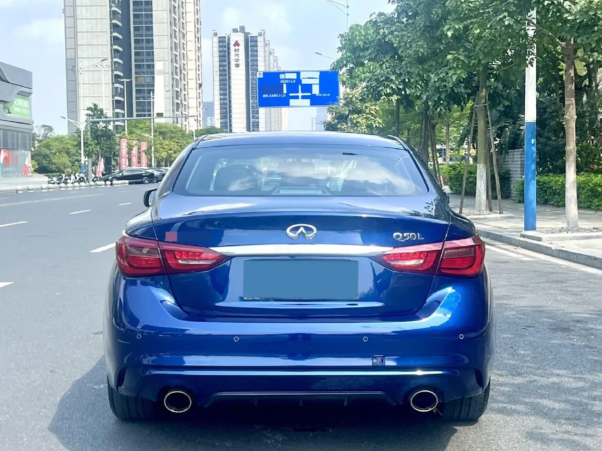 2018 Jeep Grand Commander 2.0T 265HP L4 9AT,autocango,china used car exporter,china ev exporter,chinese used car exporter,chinese used ev exporter