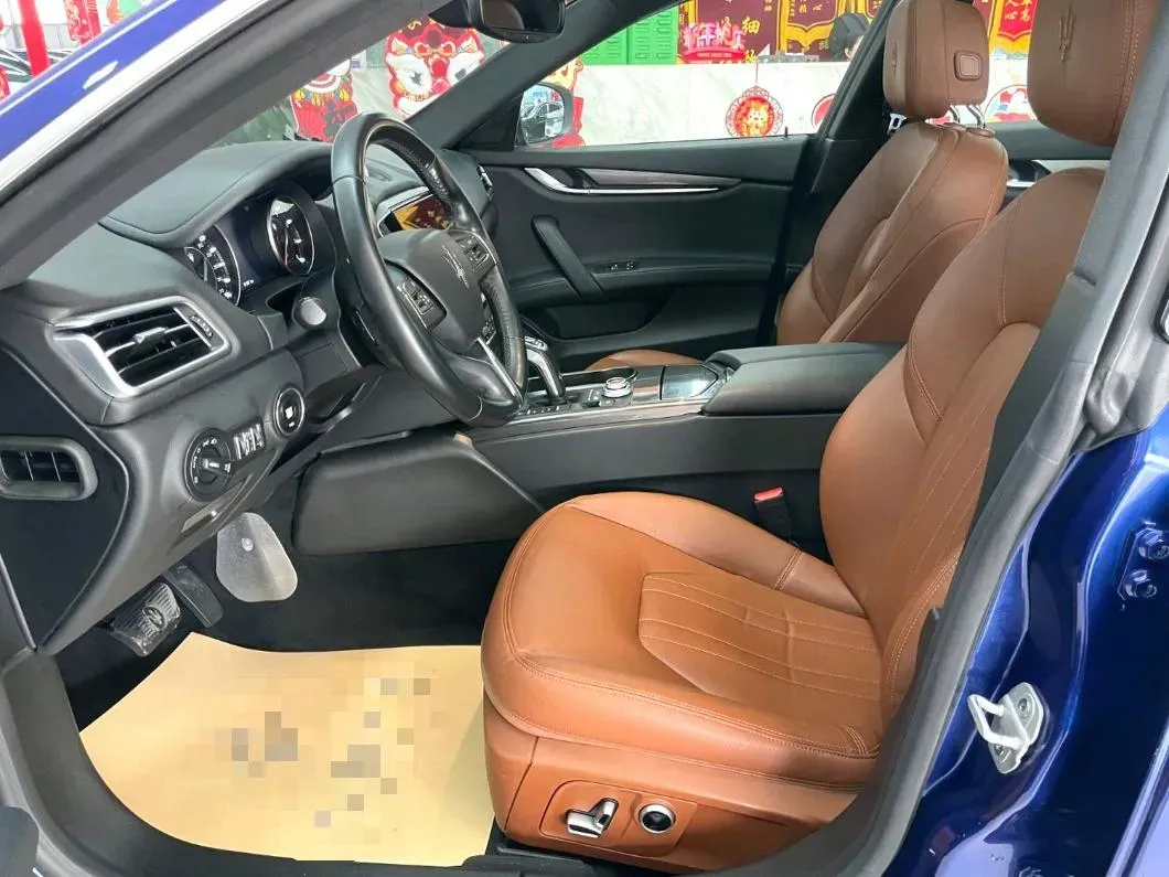 2021 Maserati Ghibli 2.0T 330HP L4 8AT,autocango,china used car exporter,china ev exporter,chinese used car exporter,chinese used ev exporter