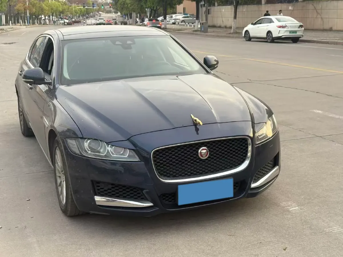 2018 Jaguar XFL 2.0T 200HP L4 8AT,autocango,china used car exporter,china ev exporter,chinese used car exporter,chinese used ev exporter
