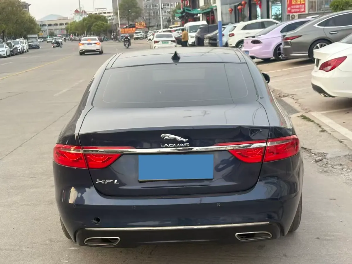2018 Jaguar XFL 2.0T 200HP L4 8AT,autocango,china used car exporter,china ev exporter,chinese used car exporter,chinese used ev exporter