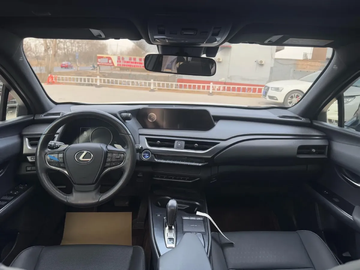 2020 Lexus UX BEV 54.35KWH,autocango,china used car exporter,china ev exporter,chinese used car exporter,chinese used ev exporter