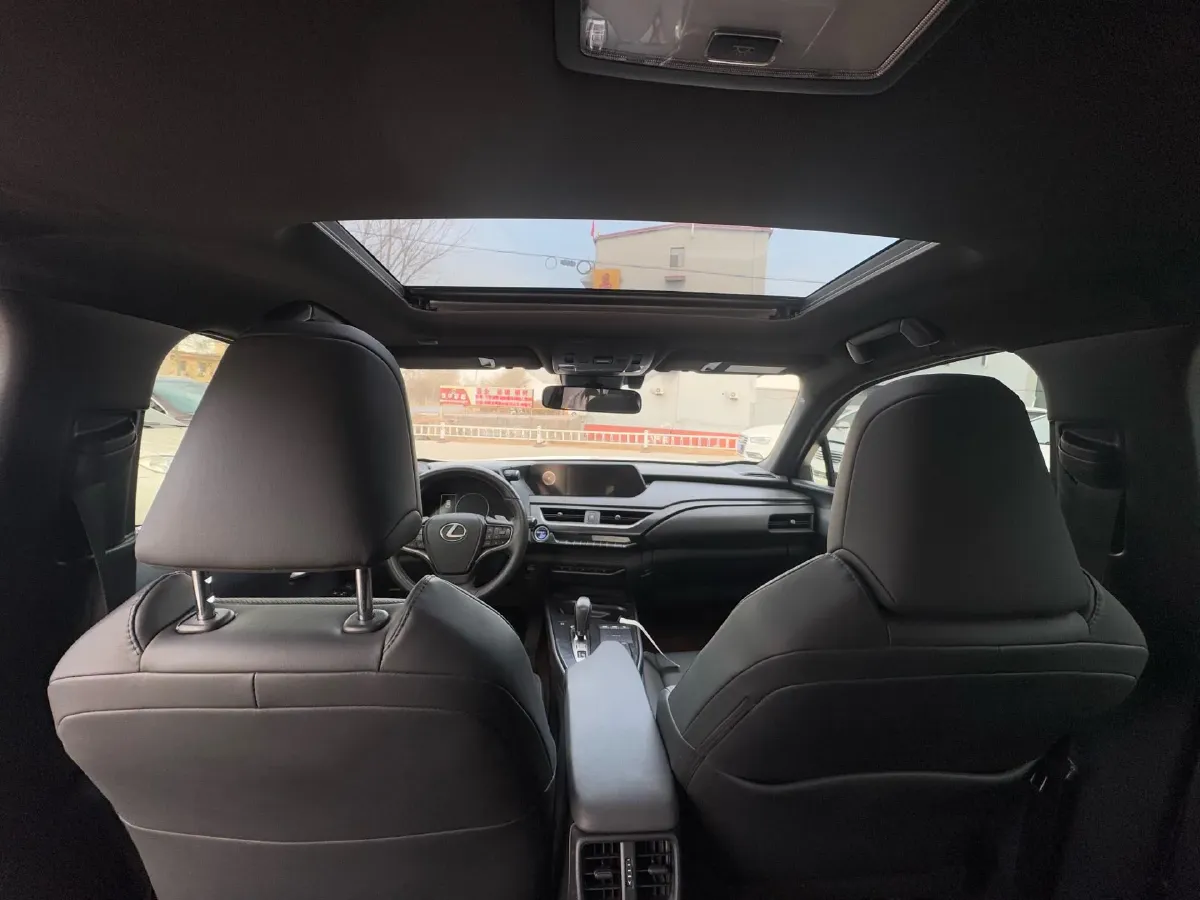 2020 Lexus UX BEV 54.35KWH,autocango,china used car exporter,china ev exporter,chinese used car exporter,chinese used ev exporter