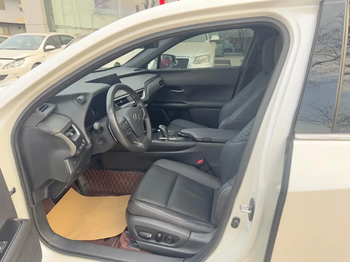 2020 Lexus UX BEV 54.35KWH,autocango,china used car exporter,china ev exporter,chinese used car exporter,chinese used ev exporter