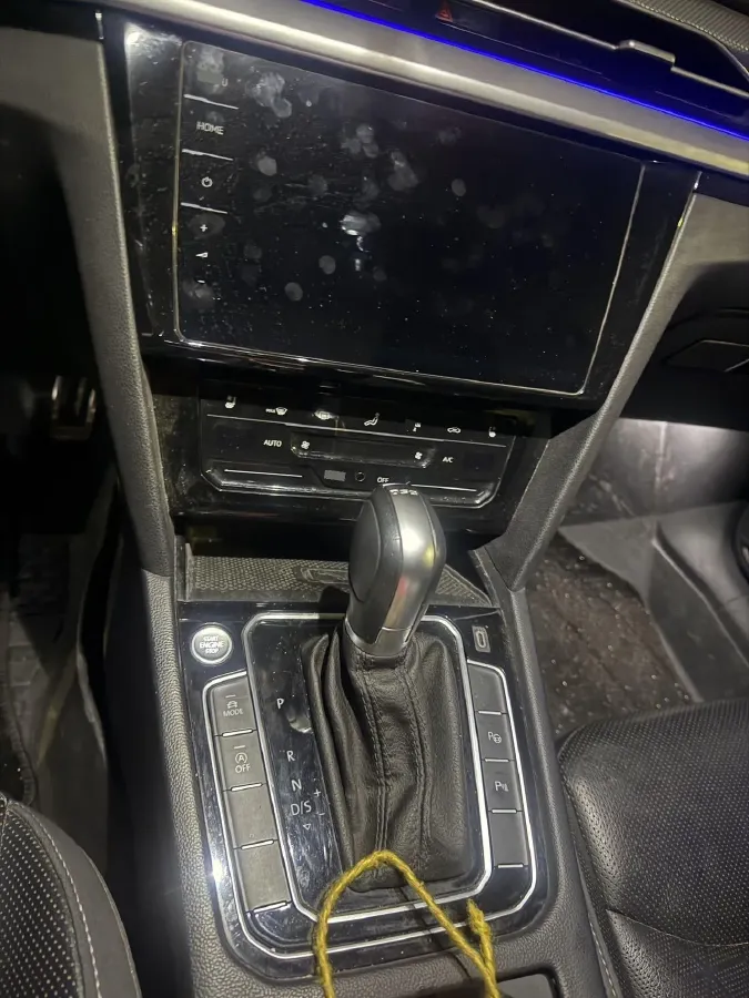 2023 Volkswagen CC 2.0T 220HP L4 7DCT,autocango,china used car exporter,china ev exporter,chinese used car exporter,chinese used ev exporter