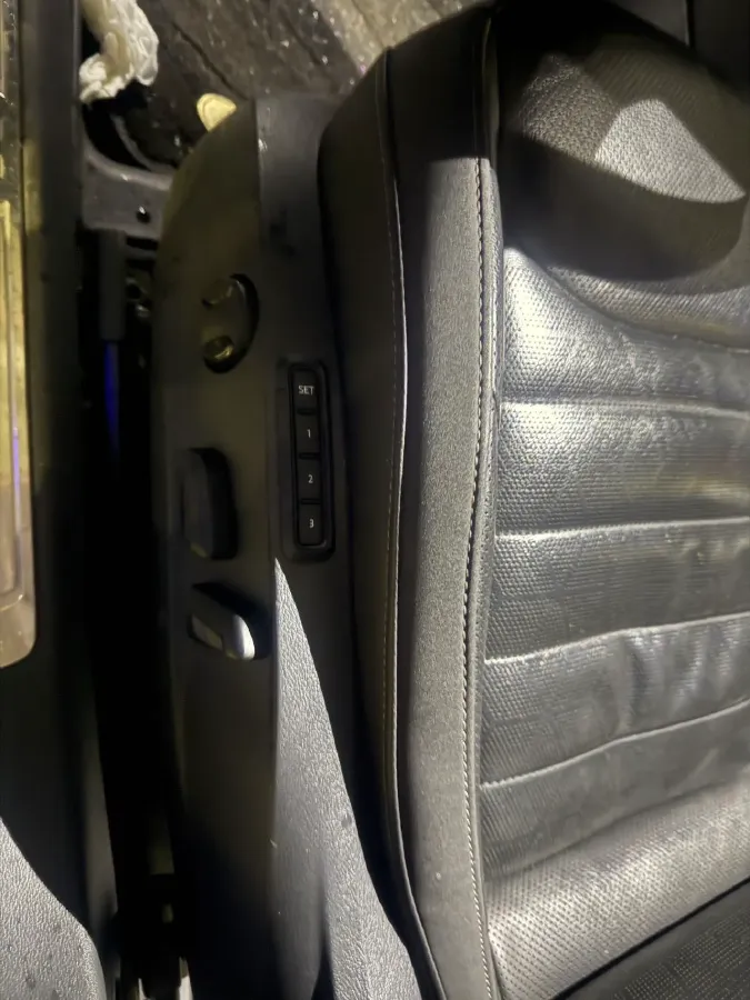 2023 Volkswagen CC 2.0T 220HP L4 7DCT,autocango,china used car exporter,china ev exporter,chinese used car exporter,chinese used ev exporter