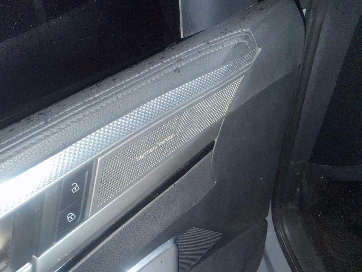 2023 Volkswagen CC 2.0T 220HP L4 7DCT,autocango,china used car exporter,china ev exporter,chinese used car exporter,chinese used ev exporter