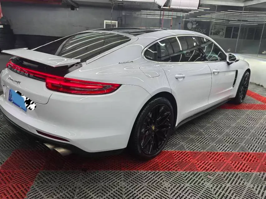 2019 Porsche Panamera 2.9T 330HP V6 8DCT,autocango,china used car exporter,china ev exporter,chinese used car exporter,chinese used ev exporter