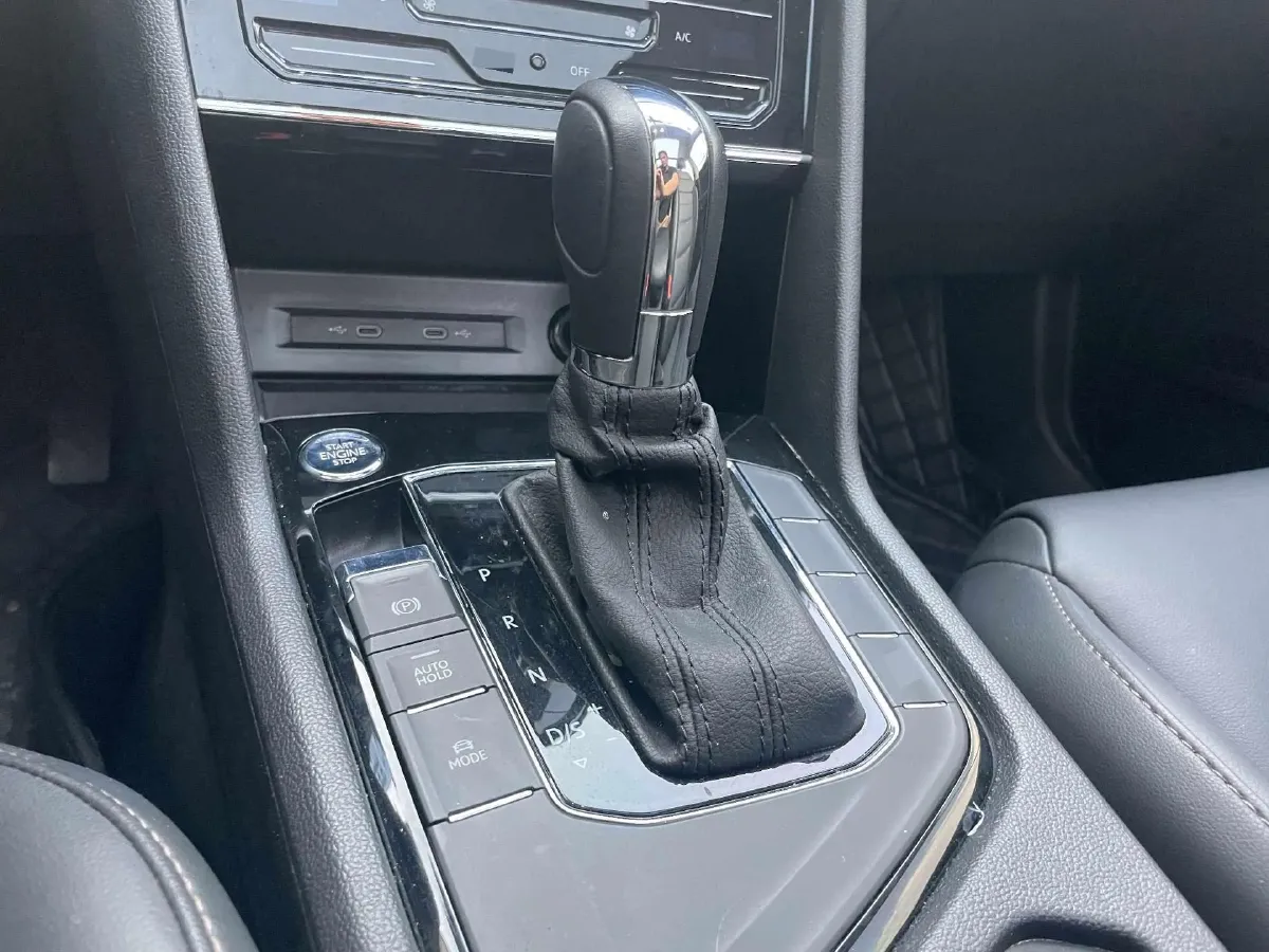 2021 Volkswagen Tharu 1.4T 150HP L4 7DCT,autocango,china used car exporter,china ev exporter,chinese used car exporter,chinese used ev exporter