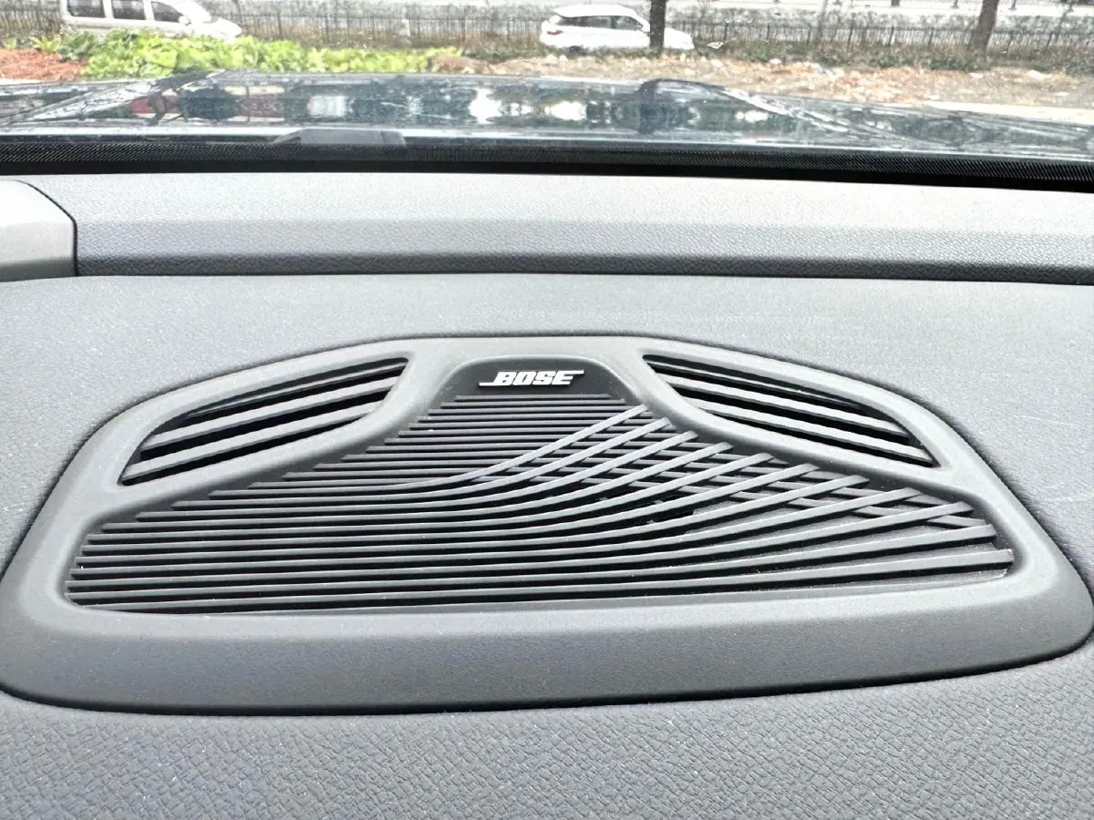 2021 Geely Monjaro 2.0T 218HP L4 7DCT,autocango,china used car exporter,china ev exporter,chinese used car exporter,chinese used ev exporter