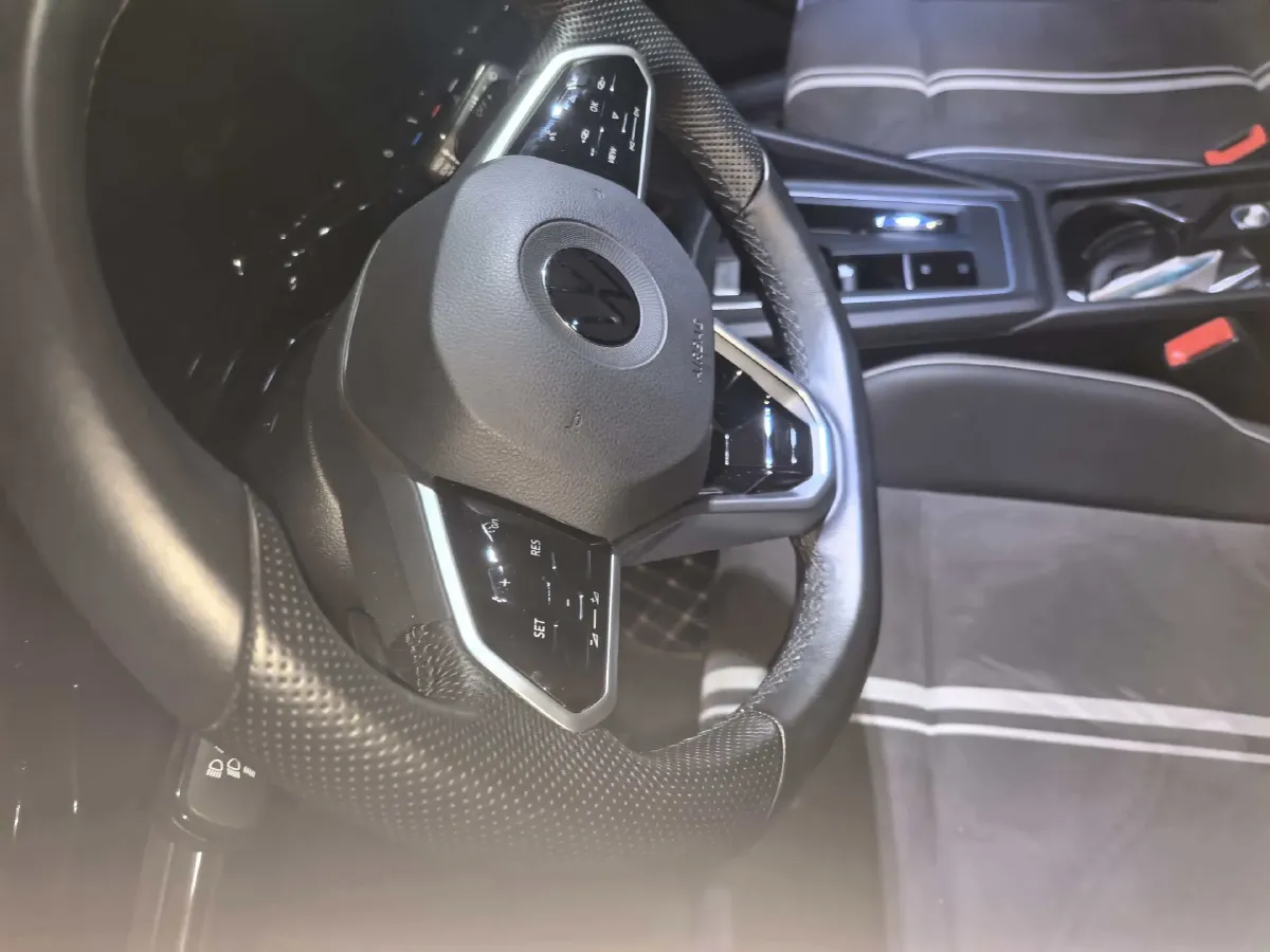 2023 Volkswagen Golf 1.4T 150HP L4 7DCT,autocango,china used car exporter,china ev exporter,chinese used car exporter,chinese used ev exporter