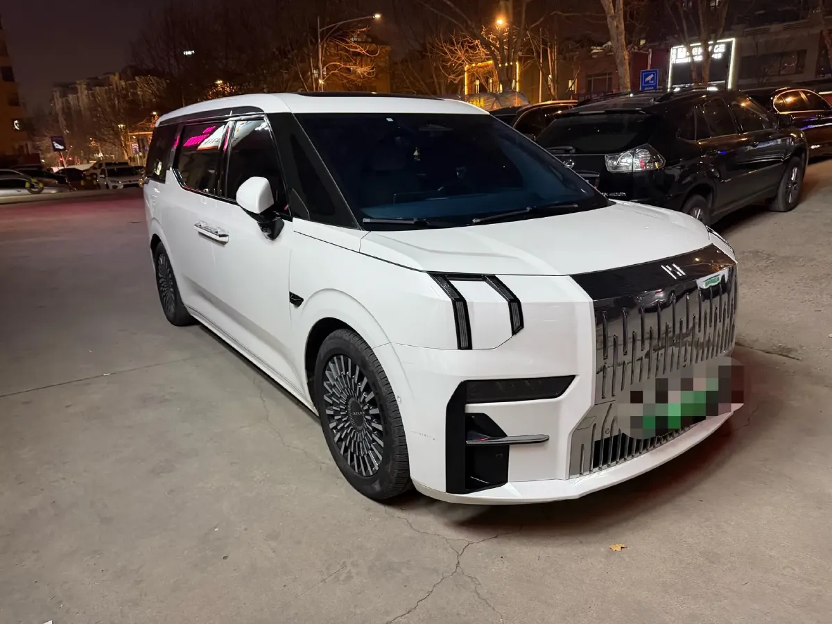 2022 Zeekr 009 BEV 116KWH,autocango,china used car exporter,china ev exporter,chinese used car exporter,chinese used ev exporter