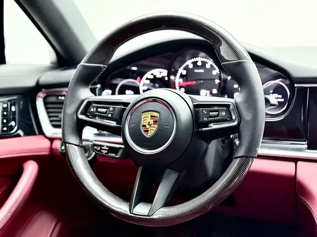 2021 Porsche Panamera 2.9T 330HP V6 8DCT,autocango,china used car exporter,china ev exporter,chinese used car exporter,chinese used ev exporter