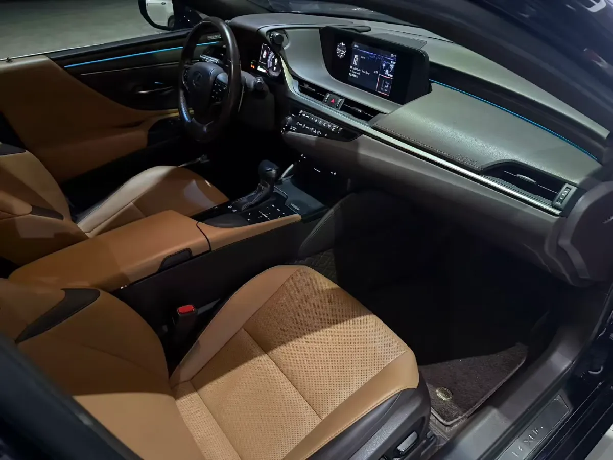 2018 Lexus ES 2.5L 178HP L4 E-CVT Hybrid,autocango,china used car exporter,china ev exporter,chinese used car exporter,chinese used ev exporter