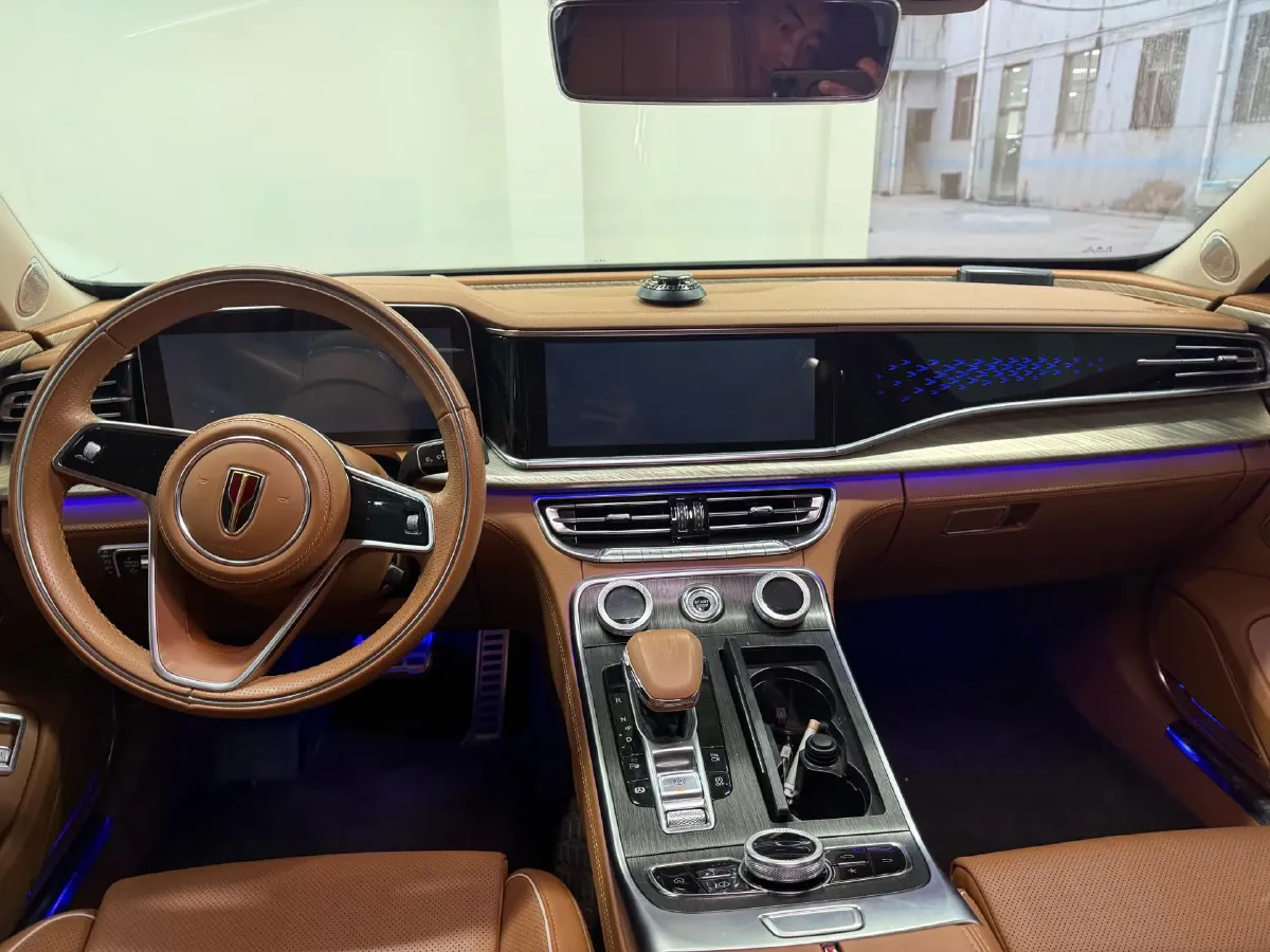 2022 HongQi H9 2.0T 252HP L4 7DCT,autocango,china used car exporter,china ev exporter,chinese used car exporter,chinese used ev exporter