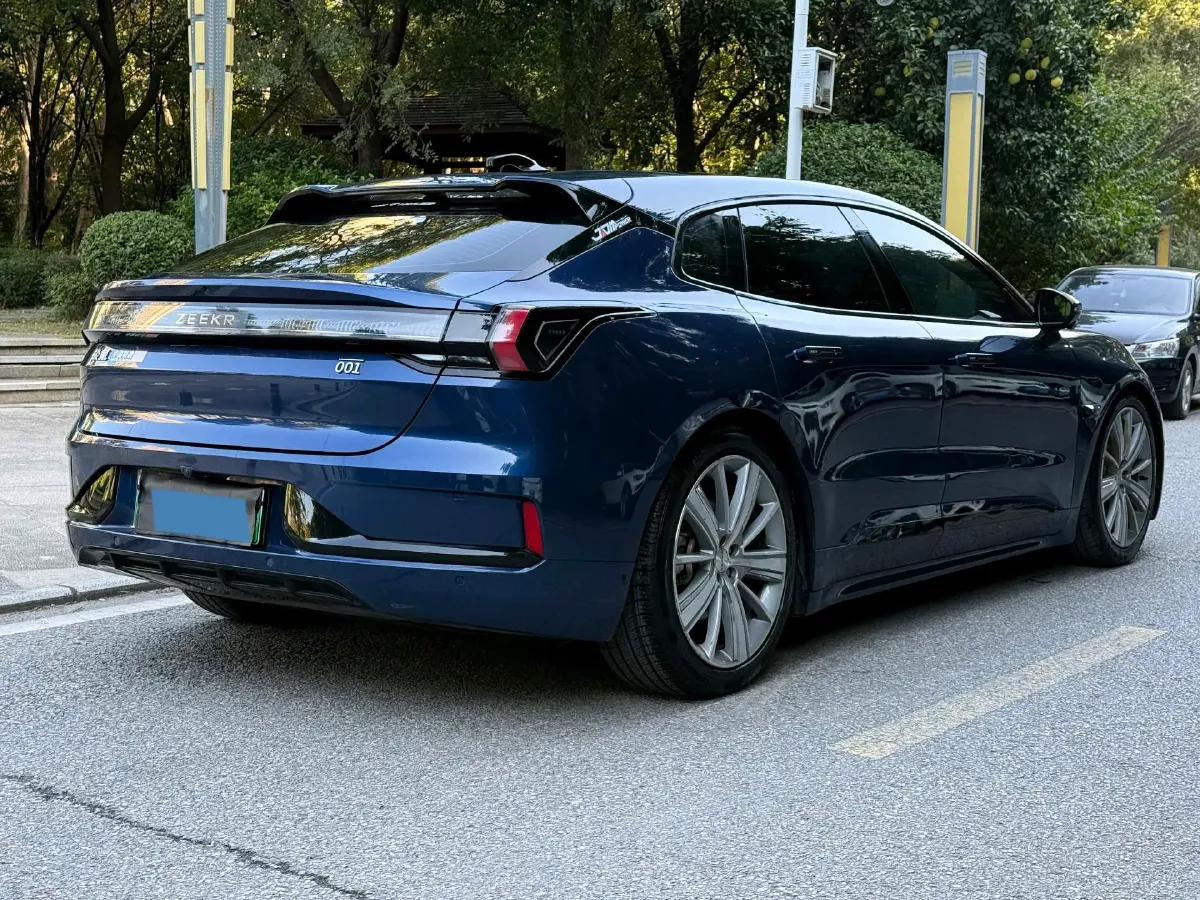2022 Zeekr 001 BEV 100KWH,autocango,china used car exporter,china ev exporter,chinese used car exporter,chinese used ev exporter