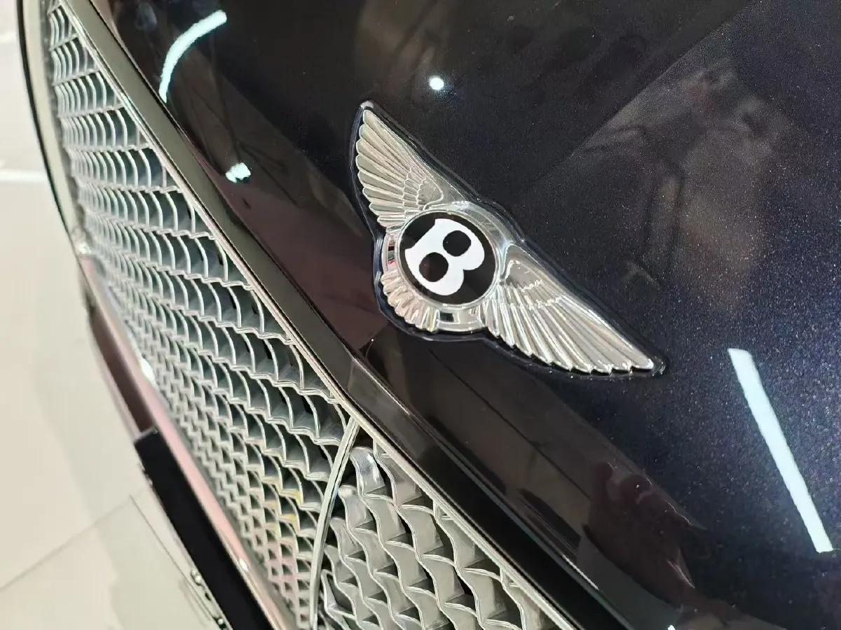 2021 Bentley Bentayga 4.0T 550HP V8 8AT,autocango,china used car exporter,china ev exporter,chinese used car exporter,chinese used ev exporter