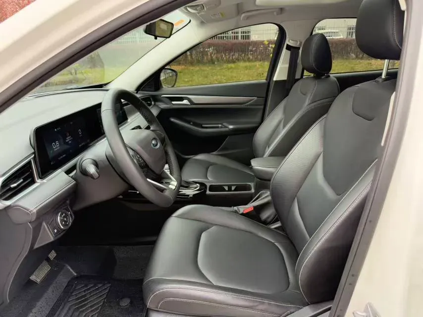 2021 Ford Escort 1.5L 122HP L3 6AT,autocango,china used car exporter,china ev exporter,chinese used car exporter,chinese used ev exporter