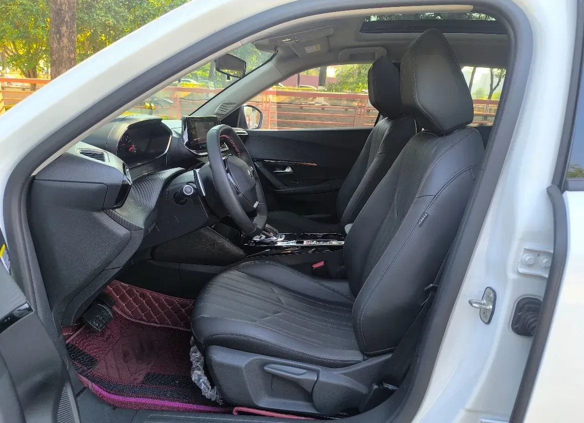 2022 Peugeot 2008 1.2T 136HP L3 6DCT,autocango,china used car exporter,china ev exporter,chinese used car exporter,chinese used ev exporter