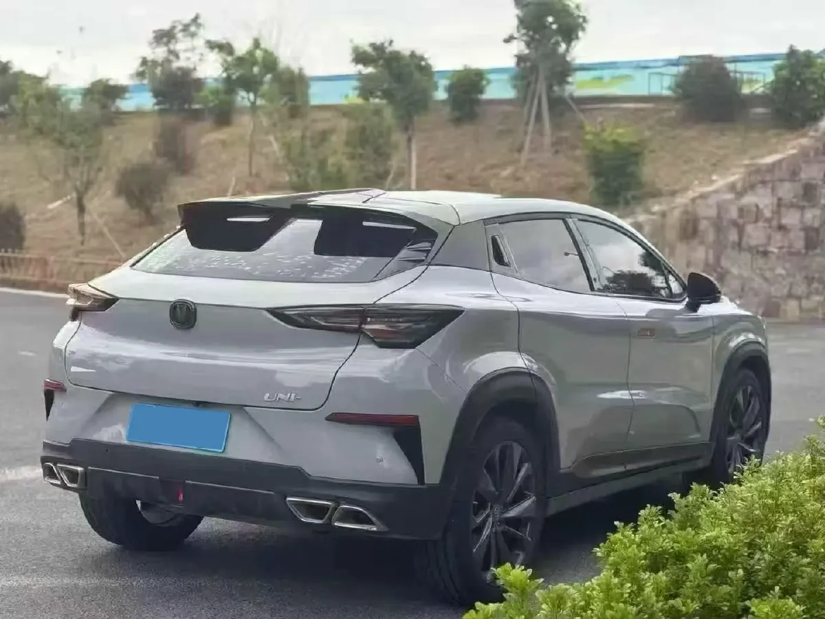 2020 ChangAn UNI-T 1.5T 180HP L4 7DCT,autocango,china used car exporter,china ev exporter,chinese used car exporter,chinese used ev exporter