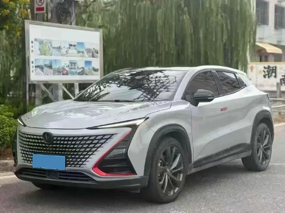 2020 ChangAn UNI-T 1.5T 180HP L4 7DCT,autocango,china used car exporter,china ev exporter,chinese used car exporter,chinese used ev exporter