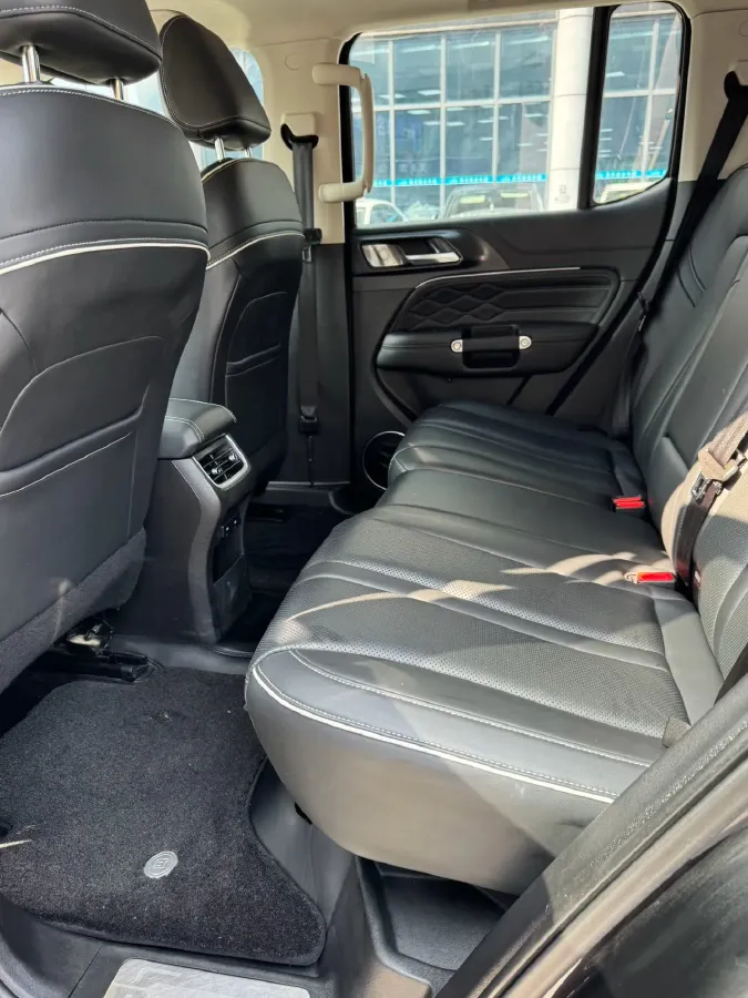 2021 Tank 300 2.0T 227HP L4 8AT,autocango,china used car exporter,china ev exporter,chinese used car exporter,chinese used ev exporter