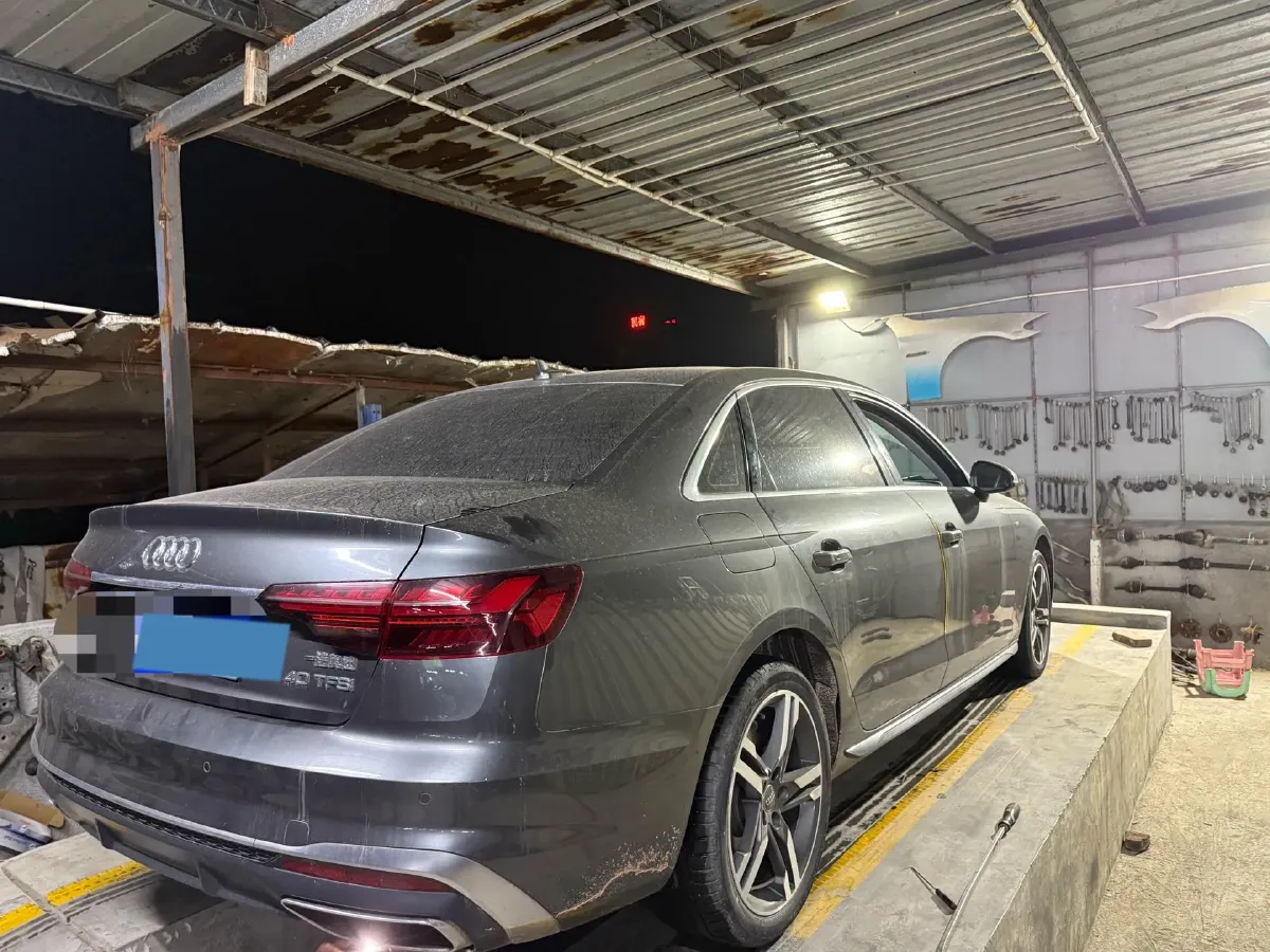 2020 Audi A4L 2.0T 190HP L4 7DCT,autocango,china used car exporter,china ev exporter,chinese used car exporter,chinese used ev exporter