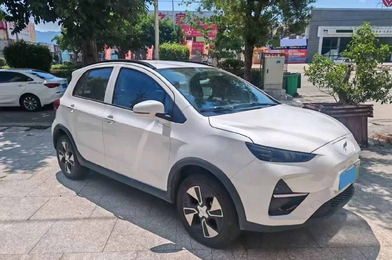 2022 DongFeng Fengon Fengon 500 1.5L 116HP L4 CVT,autocango,china used car exporter,china ev exporter,chinese used car exporter,chinese used ev exporter