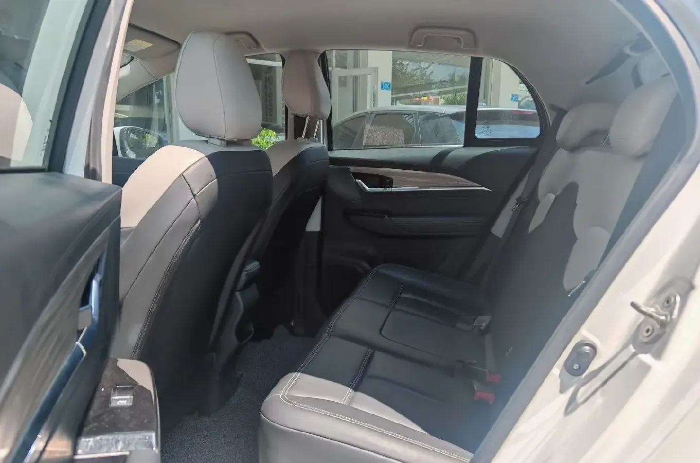 2022 DongFeng Fengon Fengon 500 1.5L 116HP L4 CVT,autocango,china used car exporter,china ev exporter,chinese used car exporter,chinese used ev exporter