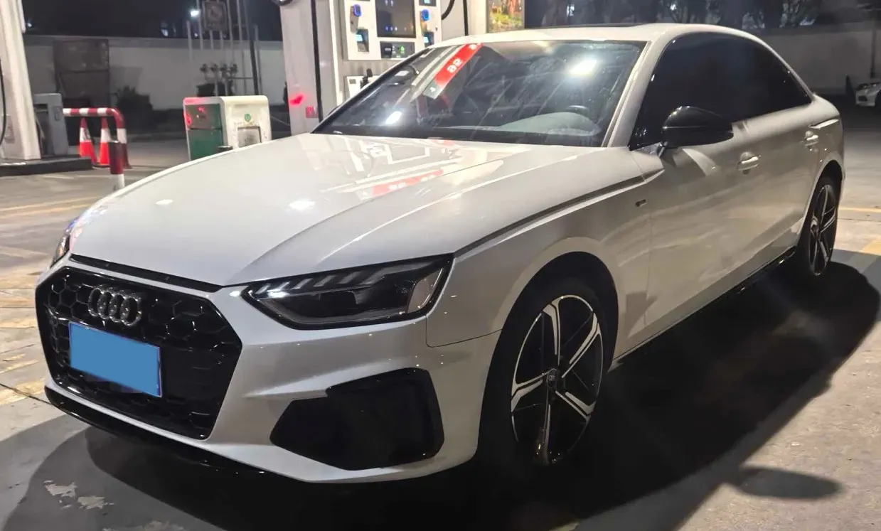 2024 Audi A4L 2.0T 190HP L4 7DCT,autocango,china used car exporter,china ev exporter,chinese used car exporter,chinese used ev exporter