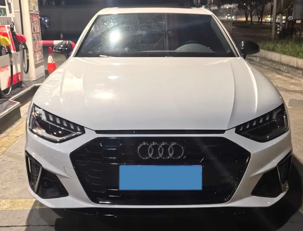 2024 Audi A4L 2.0T 190HP L4 7DCT,autocango,china used car exporter,china ev exporter,chinese used car exporter,chinese used ev exporter