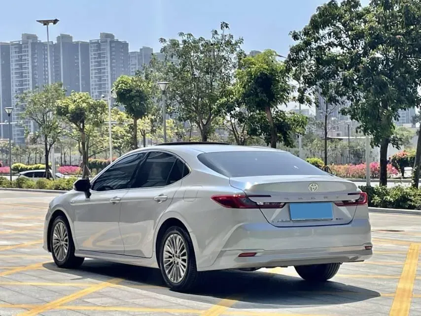 2024 Toyota Camry 2.0L 152HP L4 E-CVT Hybrid,autocango,china used car exporter,china ev exporter,chinese used car exporter,chinese used ev exporter